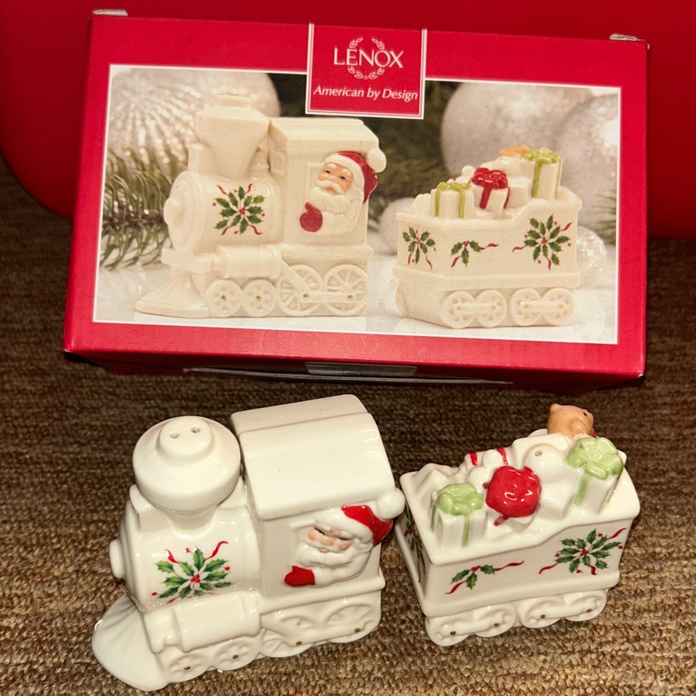 Lenox Holiday North Pole Express Salt and Pepper Set - Picture 1 of 6